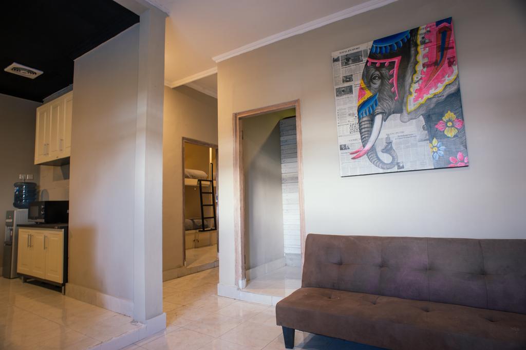 Legian Bedplus Backpacker Kuta מראה חיצוני תמונה